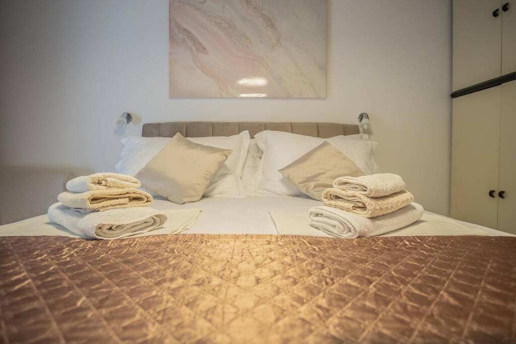 Studio Apartment Purple Sunset - 2+1 Baska Voda Exterior photo